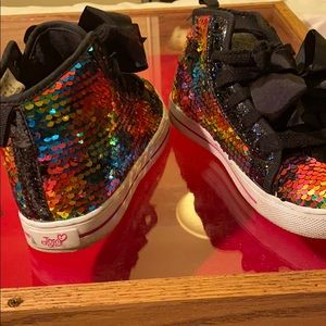 Girls size 2 jojo shoes